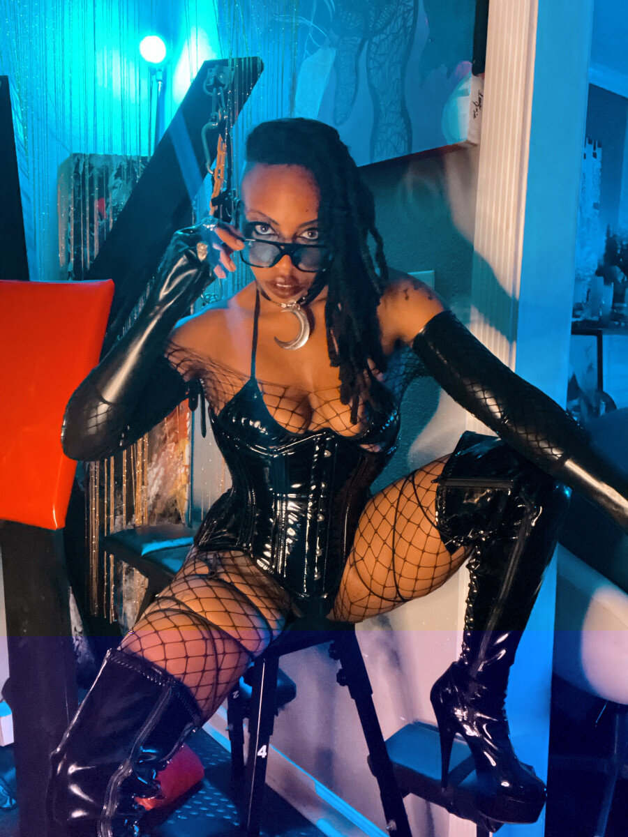 Madamcarmen2 (@madamcarmen2), OnlyFans creator