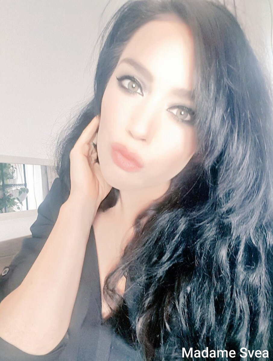 Madamesvea (@madamesvea), OnlyFans creator