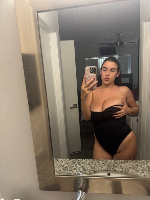 Maddielizxo (@maddielizxo), OnlyFans creator