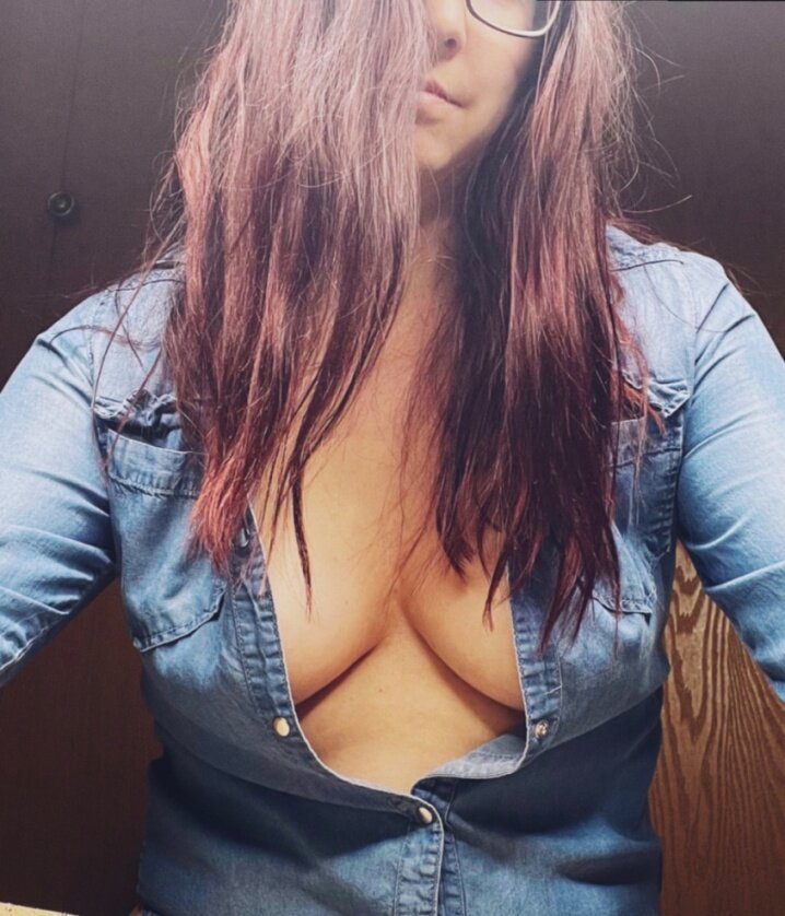 Madelynlouise99 (@madelynlouise99), OnlyFans creator