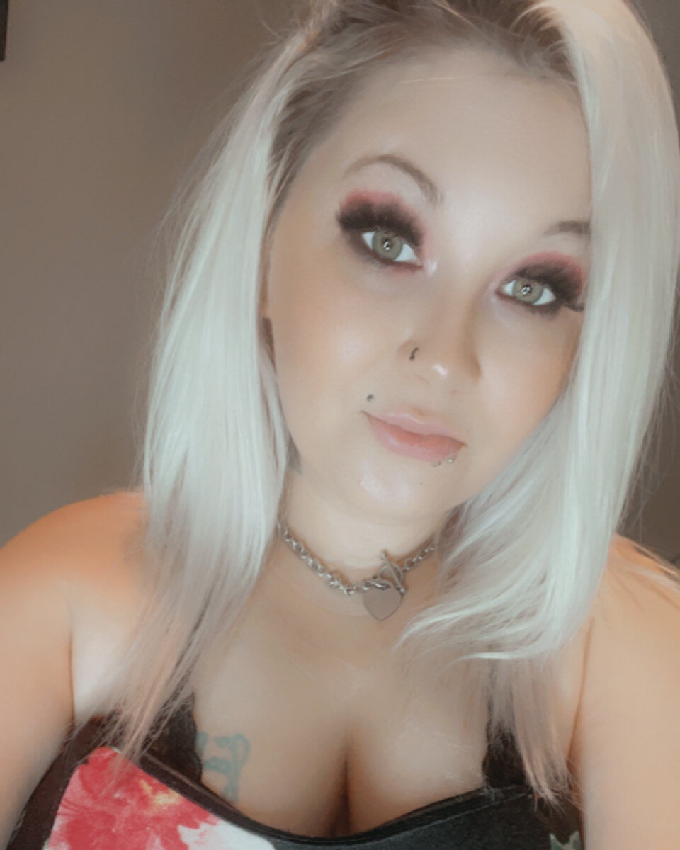 Maesweetheart (@mae.sweetheart), OnlyFans creator