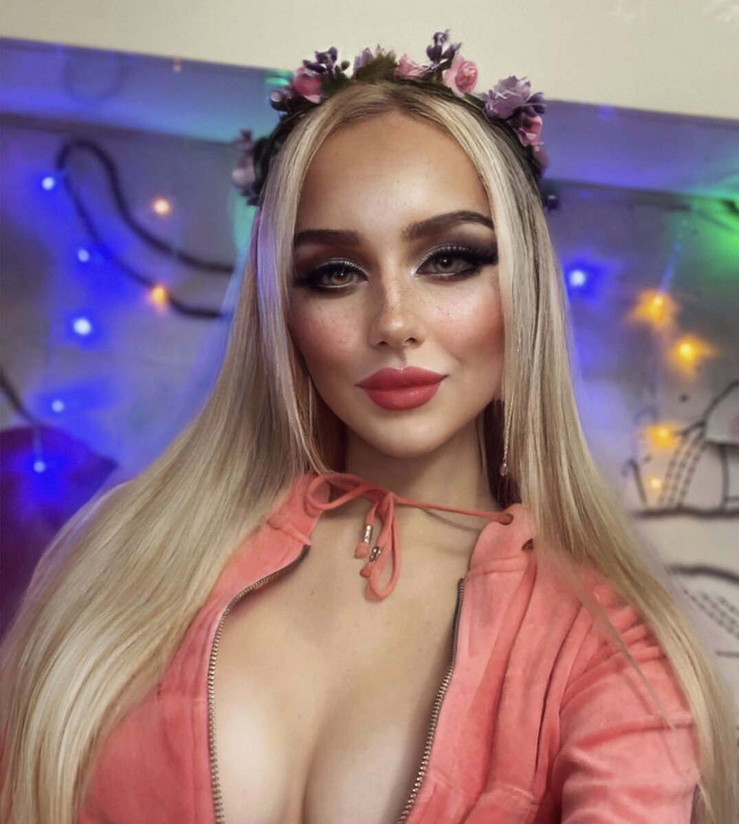 Maenada (@maenada), OnlyFans creator