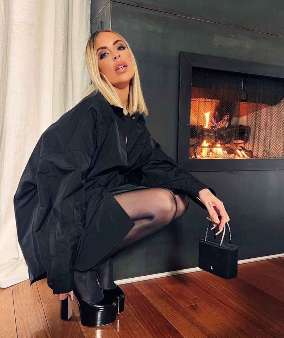 Maevereilly (@maevereilly), OnlyFans creator