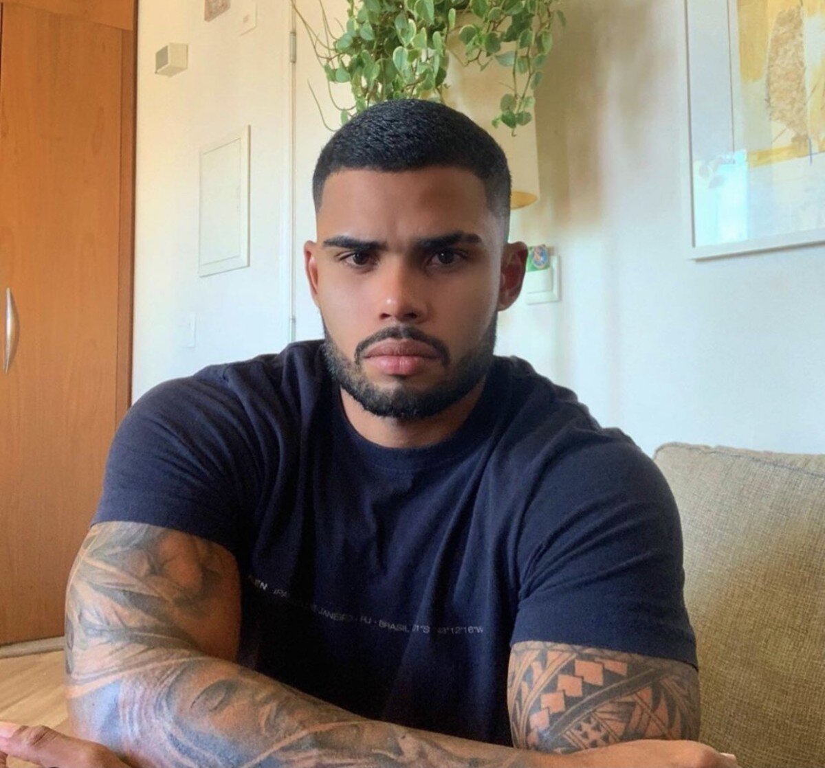 Magalhaesitalo (@magalhaesitalo), OnlyFans creator