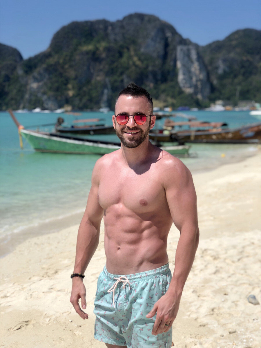 Maletutorials (@maletutorials), OnlyFans creator