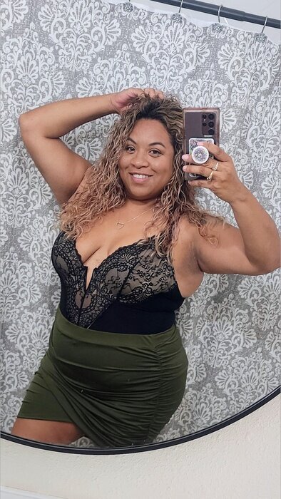 Maliadreamzvip (@maliadreamzvip), OnlyFans creator