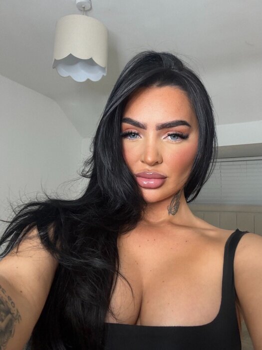 Malibu (@malibu), OnlyFans creator
