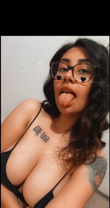 Mamacita600 (@mamacita600), OnlyFans creator