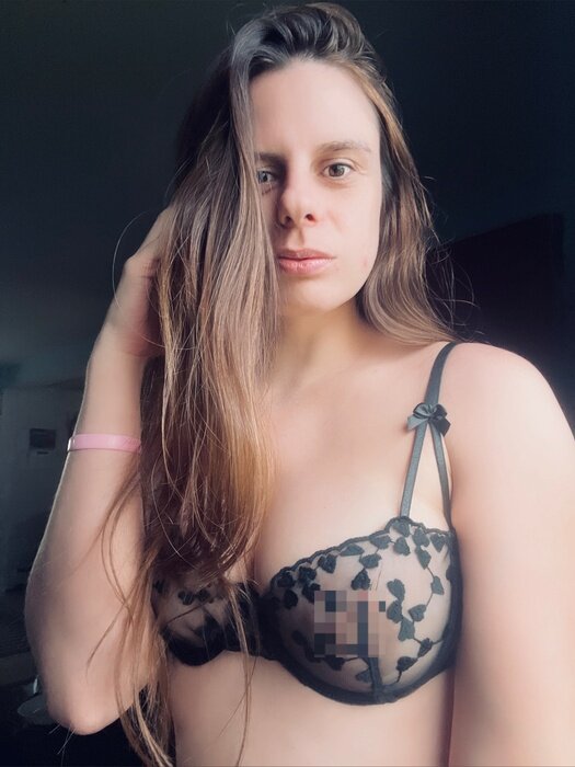 Mamakxo (@mamakxo), OnlyFans creator