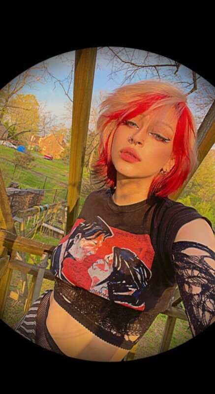 Manicpixieagony (@manicpixieagony), OnlyFans creator