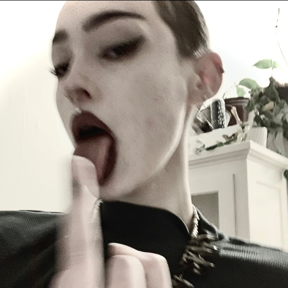 Manicpixienightmarenymph (@manicpixienightmarenymph), OnlyFans creator