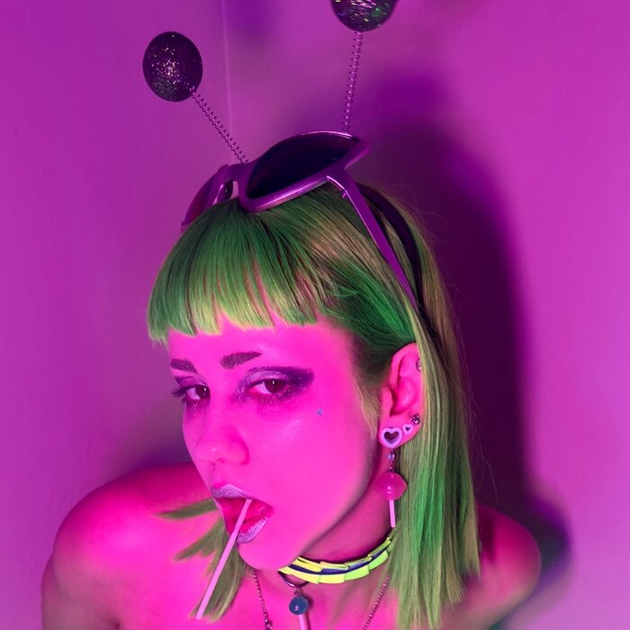 Mantisbae (@mantisbae), OnlyFans creator