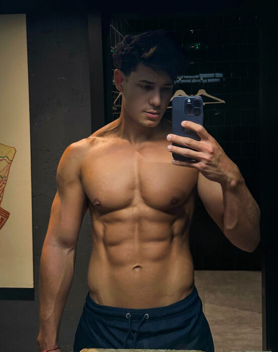 Manuelcarrillo01 (@manuelcarrillo01), OnlyFans creator