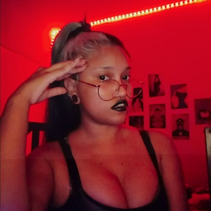 Marimoon (@mari_moon), OnlyFans creator
