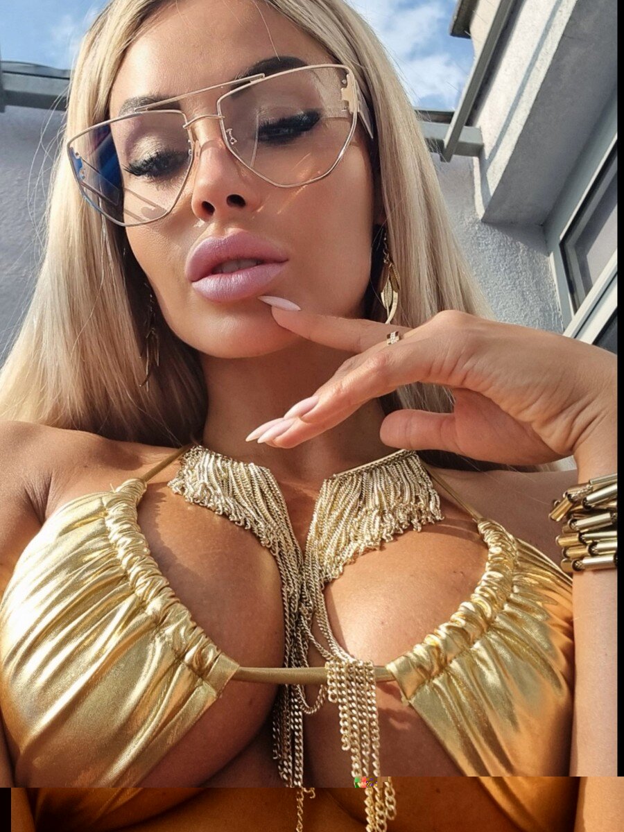 Mariadreamgirl (@mariadreamgirl), OnlyFans creator