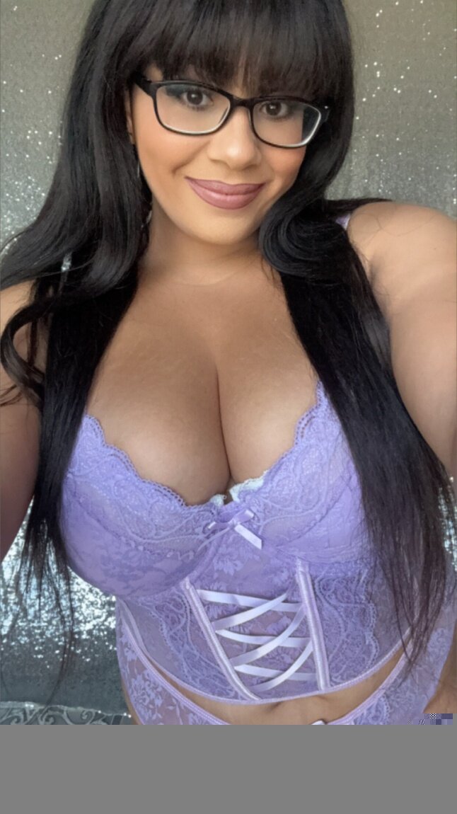 Mariahjucy28 (@mariahjucy28), OnlyFans creator