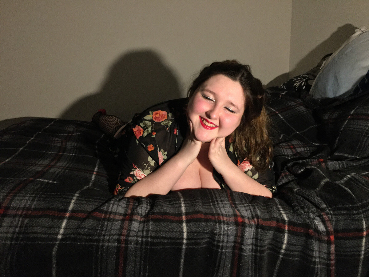 Marielovelace11 (@marielovelace11), OnlyFans creator