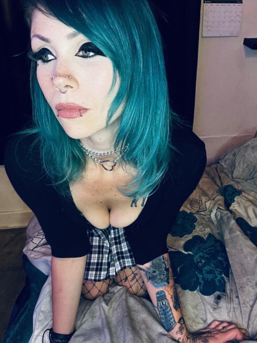 Marinablues (@marinablues), OnlyFans creator
