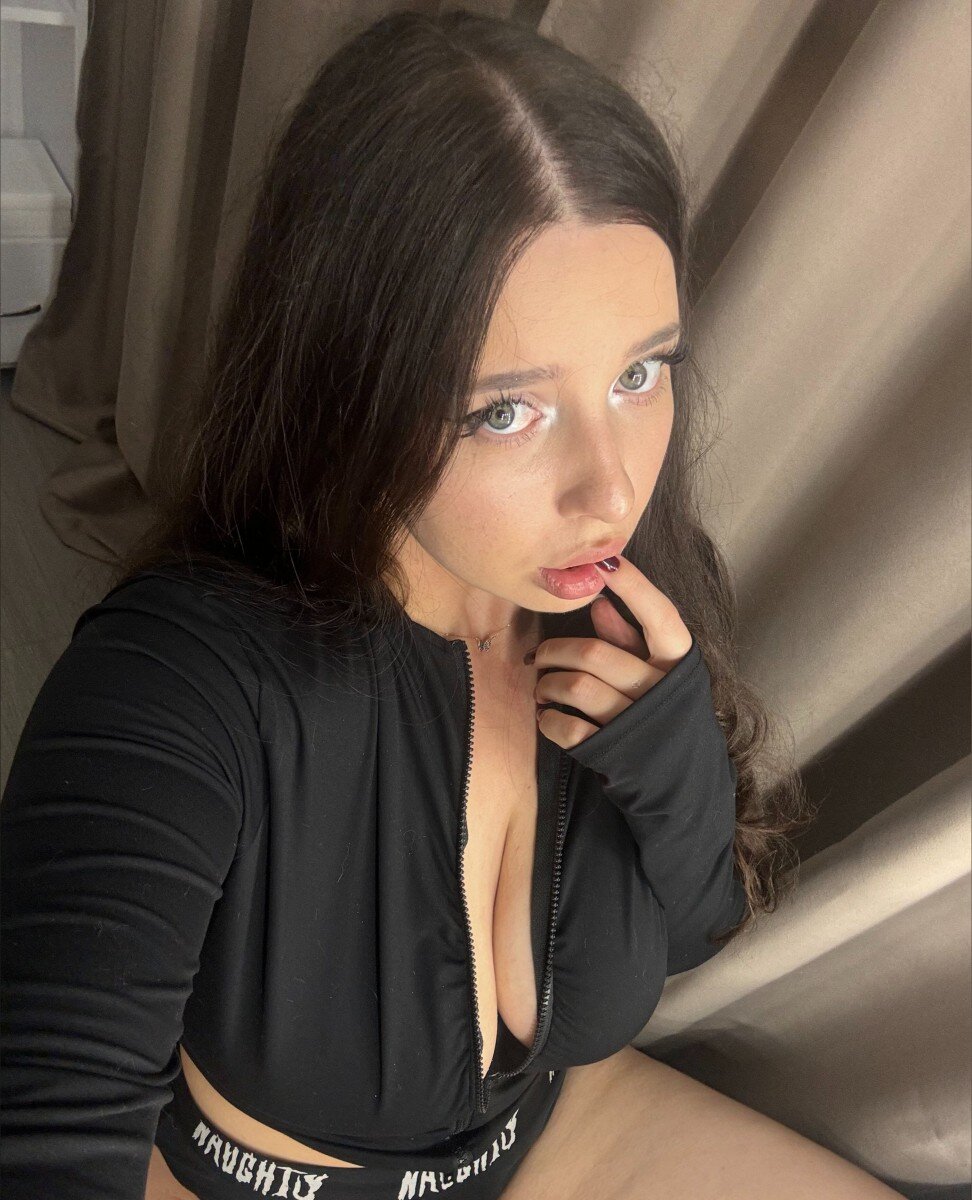Marinetta (@marinette_vip), OnlyFans creator