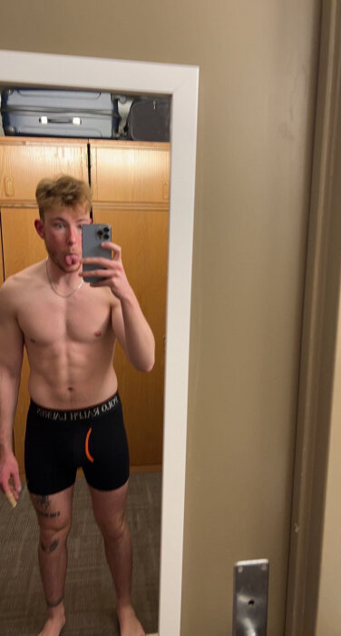 Martoz (@martoz), OnlyFans creator