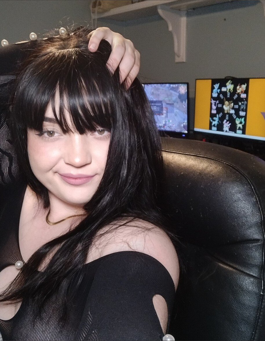 Maryluxluv (@maryluxluv), OnlyFans creator