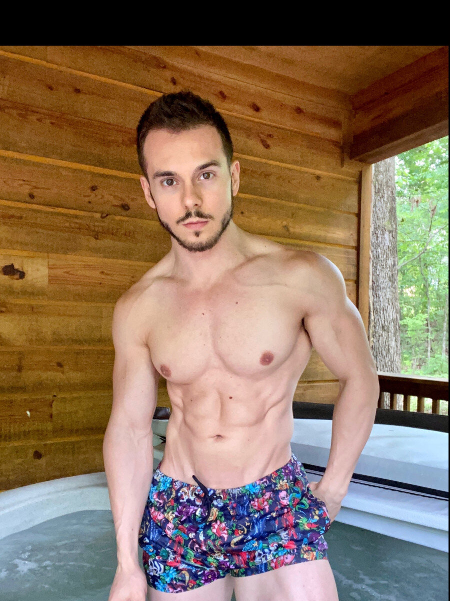 Masonnicklausfree (@masonnicklausfree), OnlyFans creator