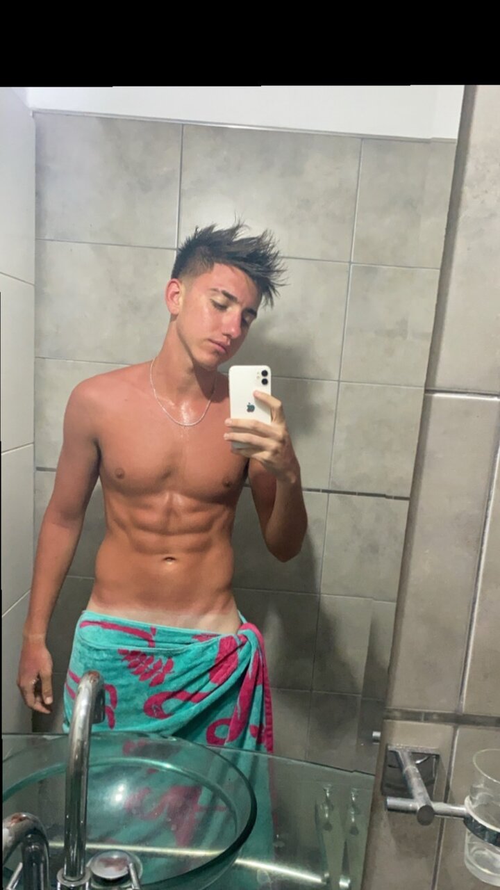 Mateorivilliok (@mateorivilliok), OnlyFans creator