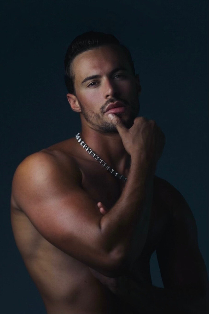 Matheuzhenk (@matheuzhenk), OnlyFans creator