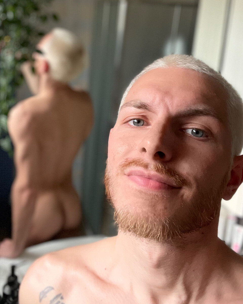 Mattiaholmes (@mattiaholmes), OnlyFans creator