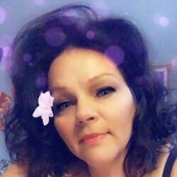 Maturecurvybabe (@maturecurvybabe), OnlyFans creator