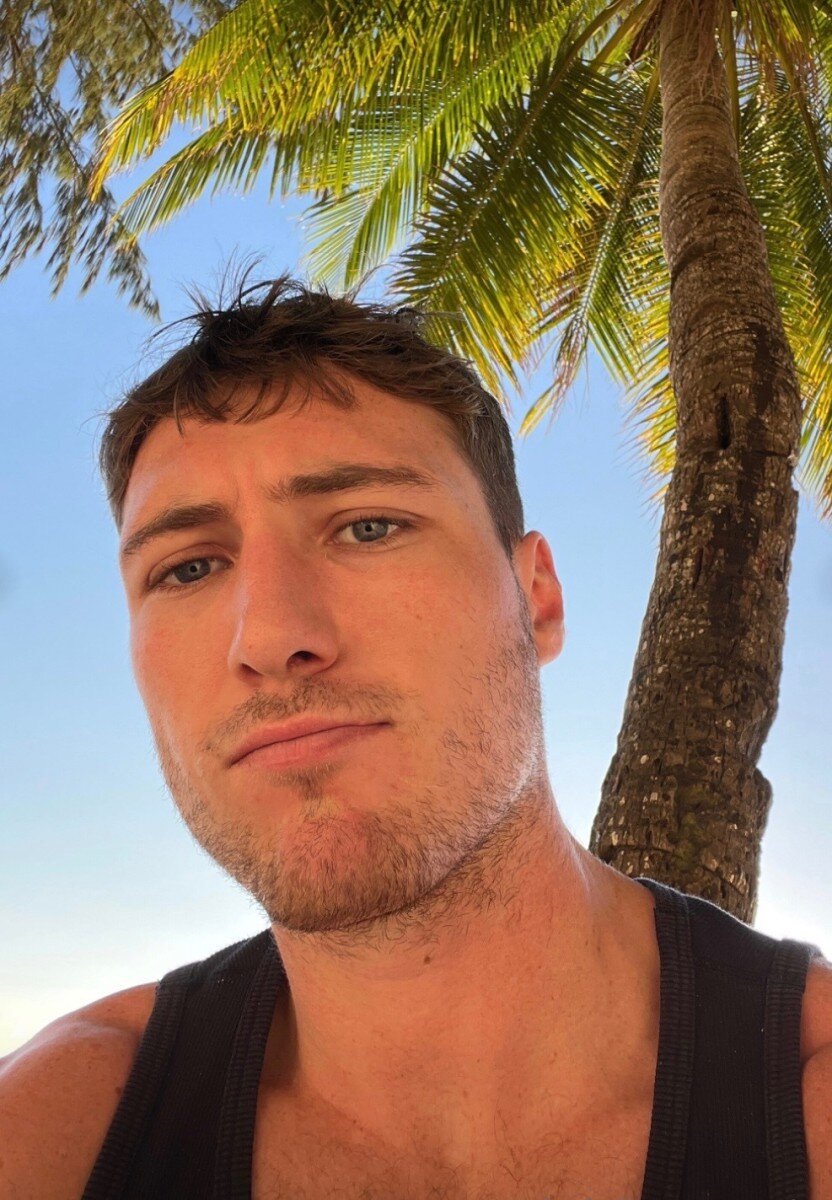 Maxaries (@max_aries), OnlyFans creator