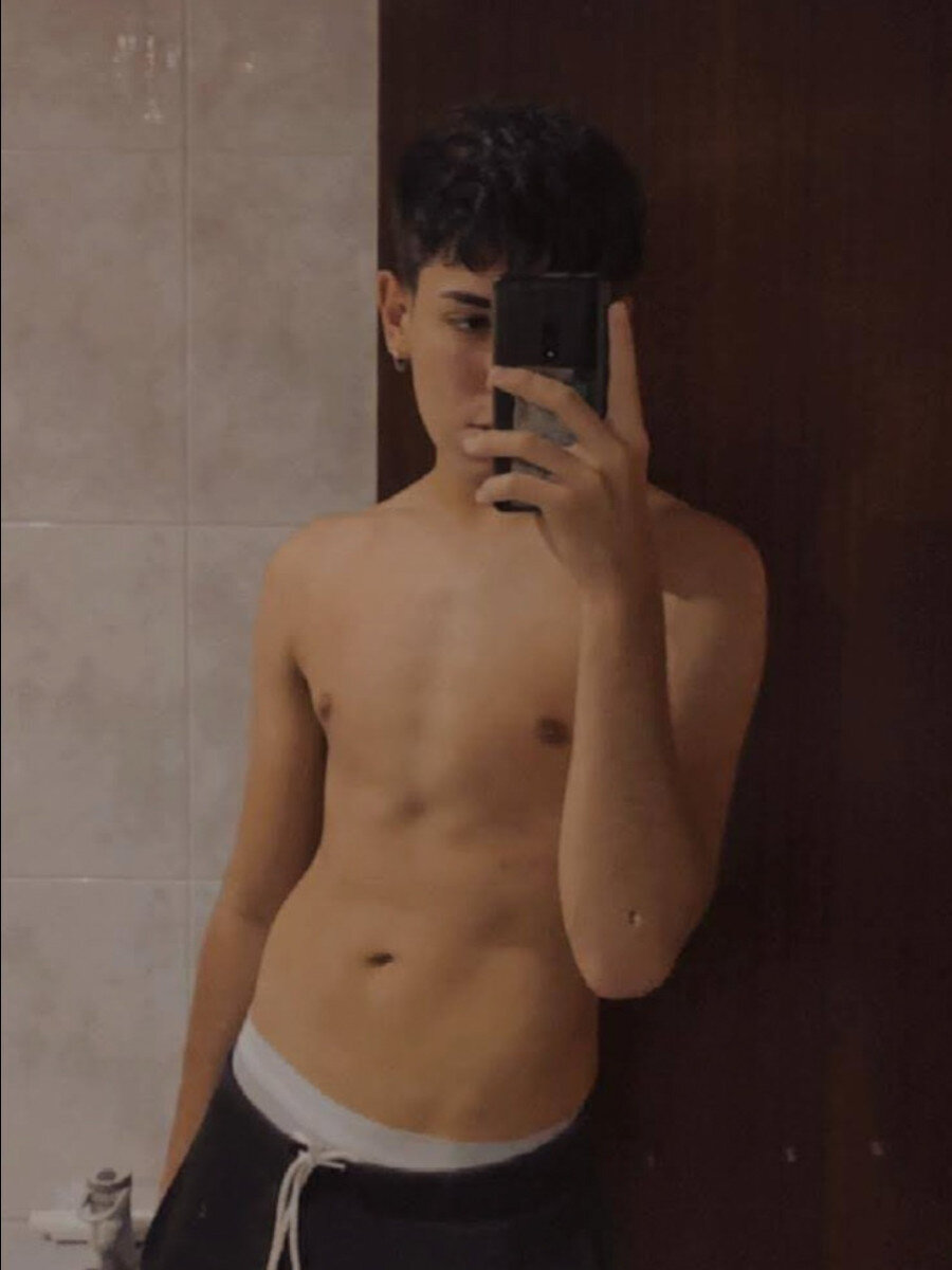 Maxcyanof (@maxcyanof), OnlyFans creator