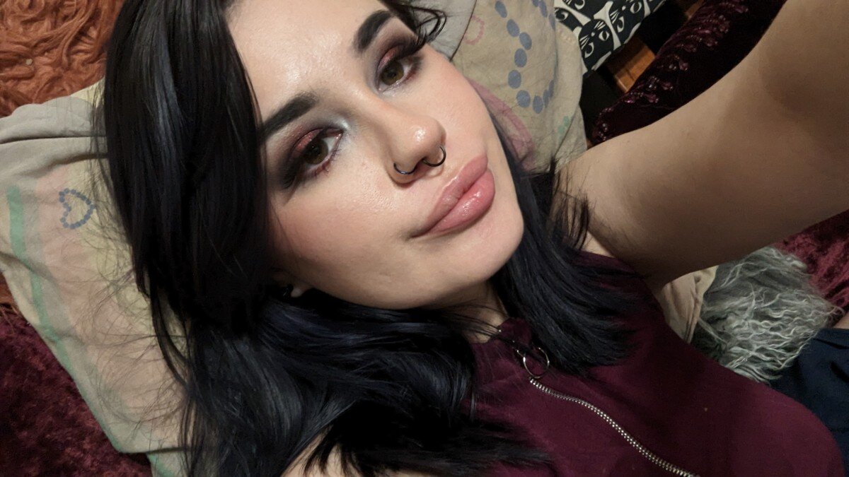 Maxieliciouss (@maxieliciouss), OnlyFans creator