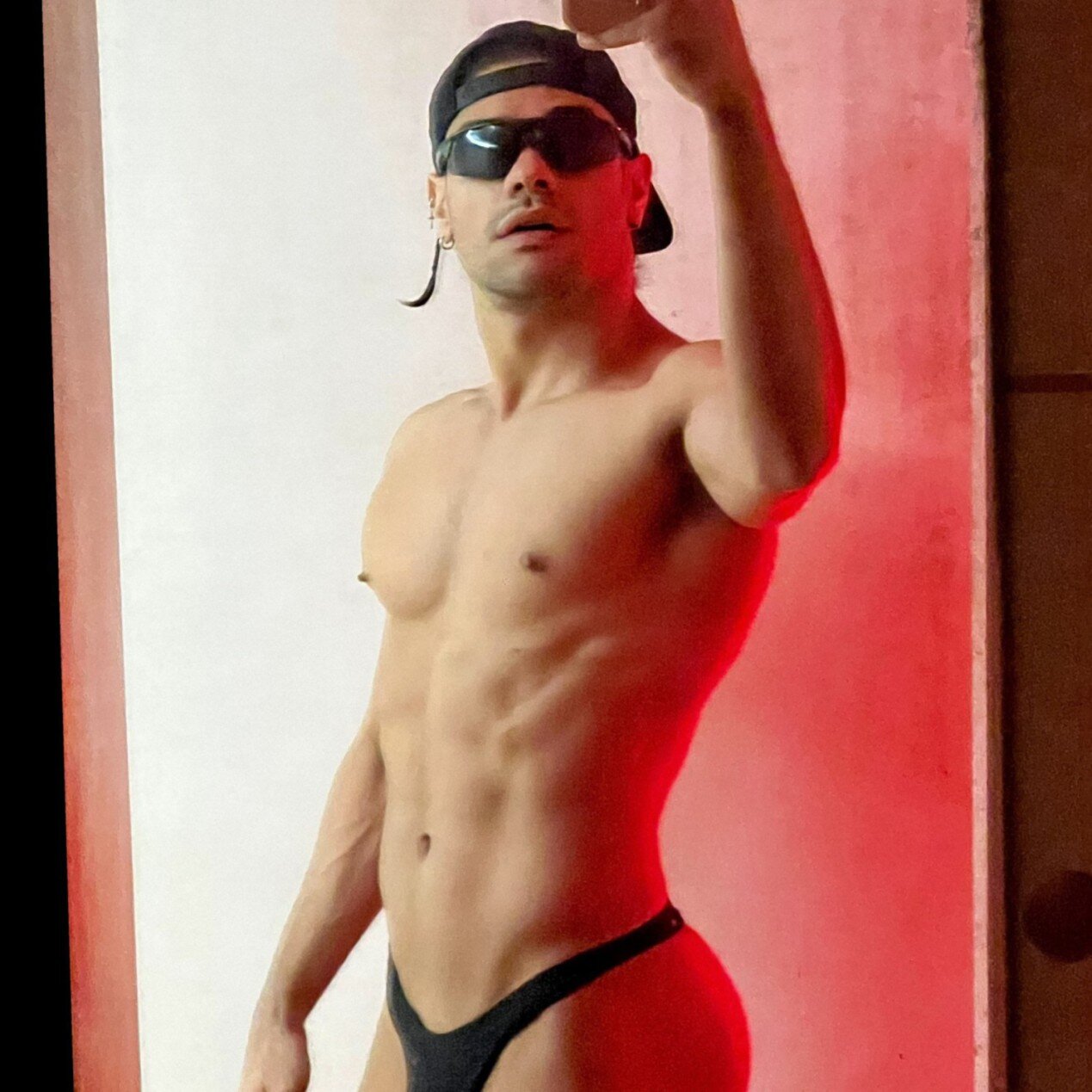 Maxmizar (@maxmizar), OnlyFans creator