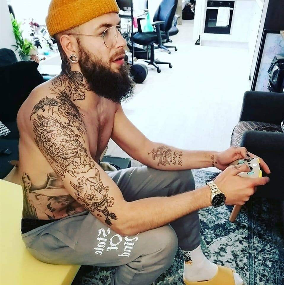 Maxmotive (@maxmotive), OnlyFans creator