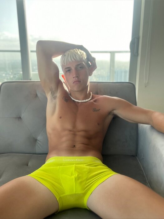 Maxnastyi (@maxnastyi), OnlyFans creator