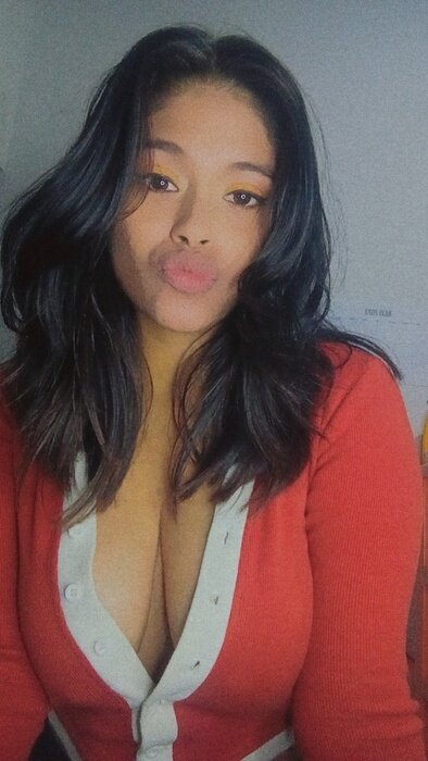 Mayale081390 (@mayale081390), OnlyFans creator