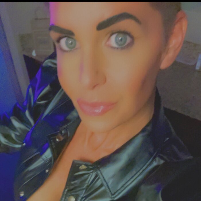 Maziemagic (@maziemagic), OnlyFans creator