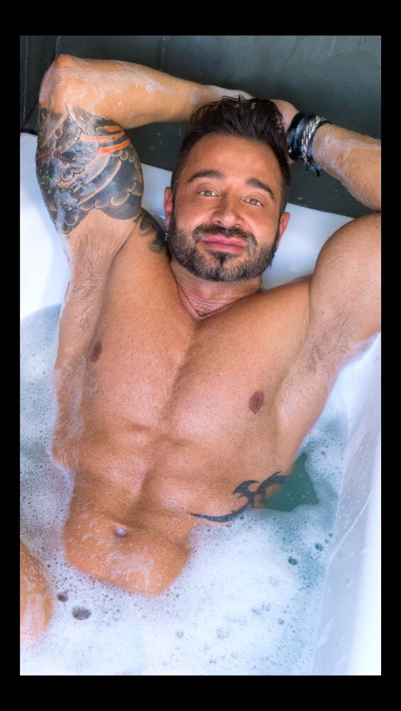 Mazzaofficial (@mazzaofficial), OnlyFans creator