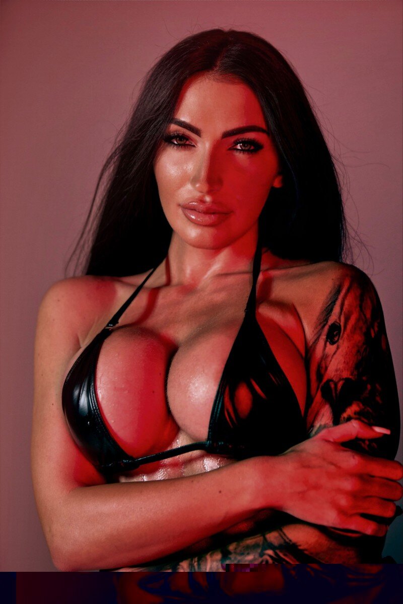 Mbianka (@mbianka), OnlyFans creator
