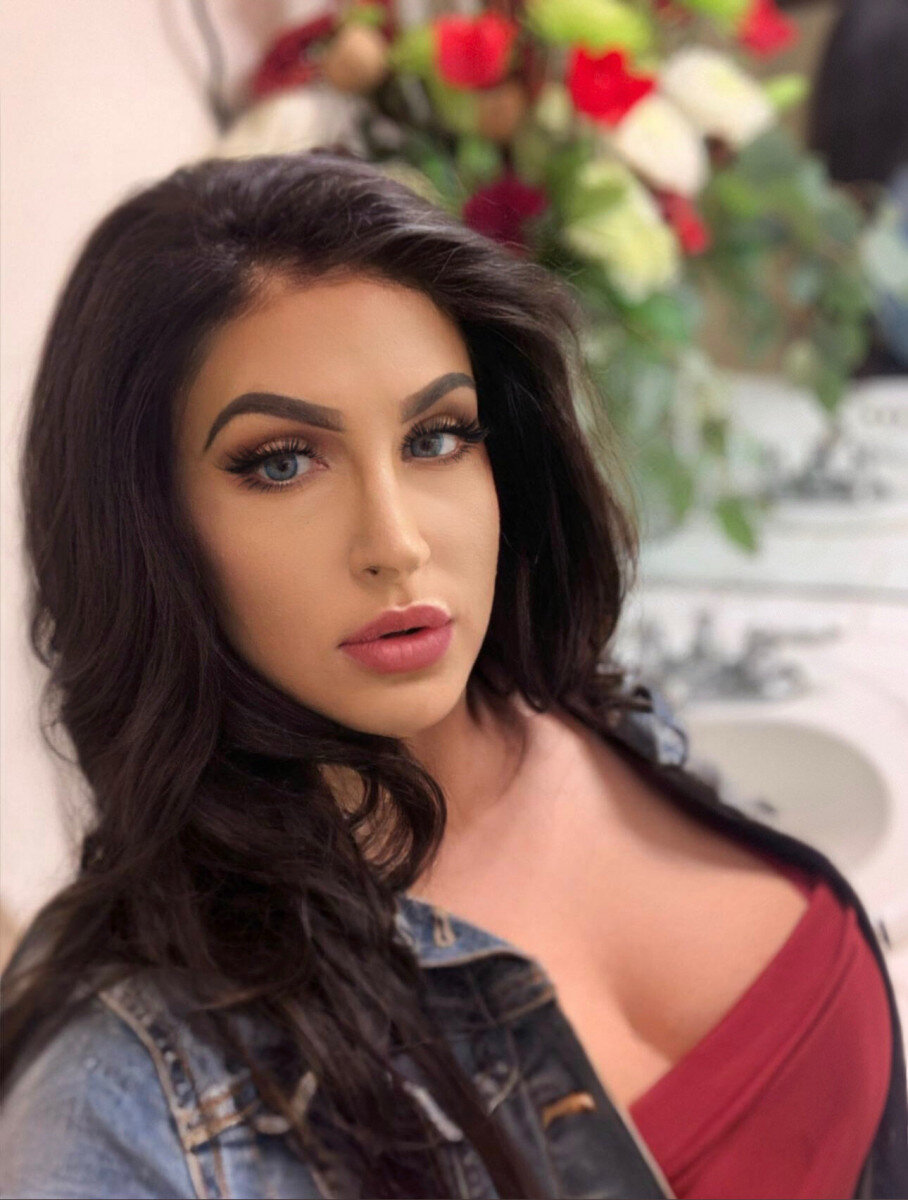 Mckinsleymonet (@mckinsleymonet), OnlyFans creator