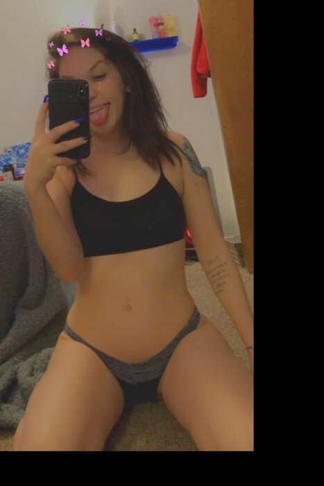 Meagannngroveee (@meagannngroveee), OnlyFans creator