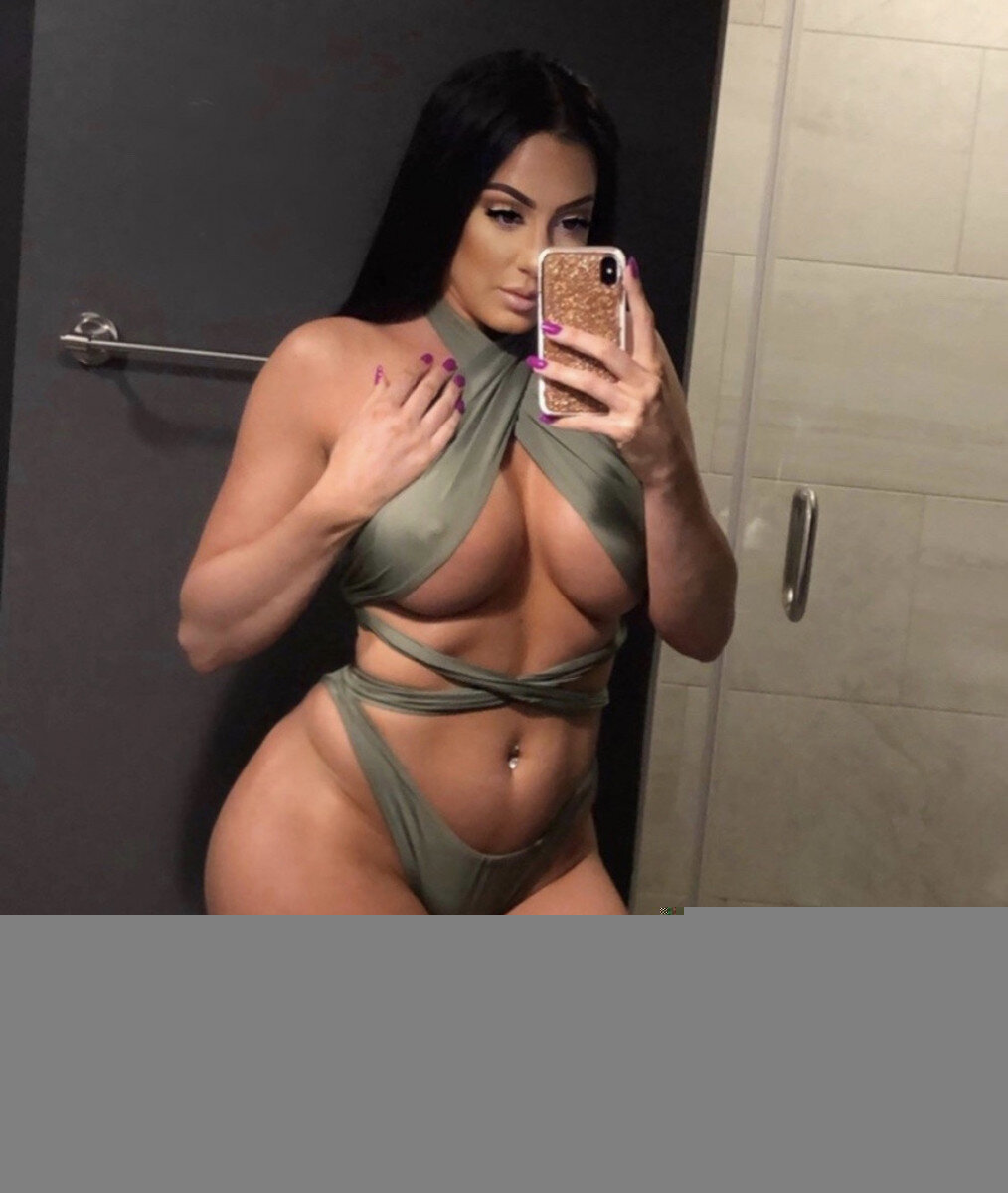 Meganrenee316 (@megan_renee316), OnlyFans creator