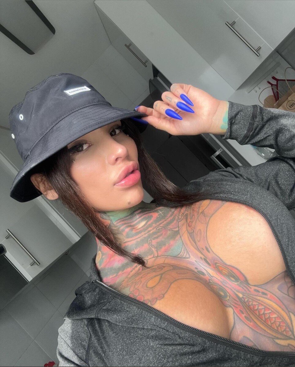 Megansexsymbol (@megan_sexsymbol), OnlyFans creator