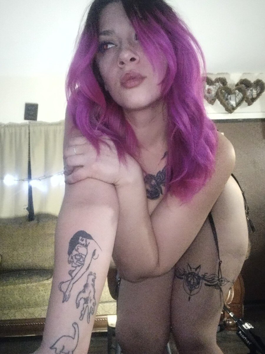 Mekg073013 (@mekg073013), OnlyFans creator