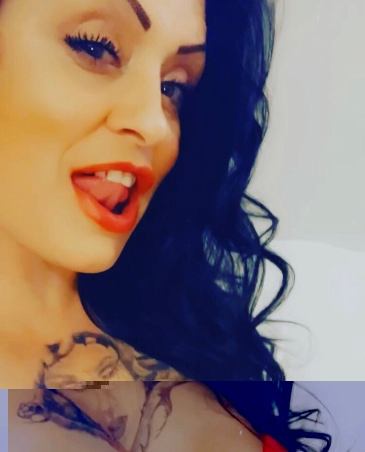 Melanieblanche (@melanieblanche), OnlyFans creator