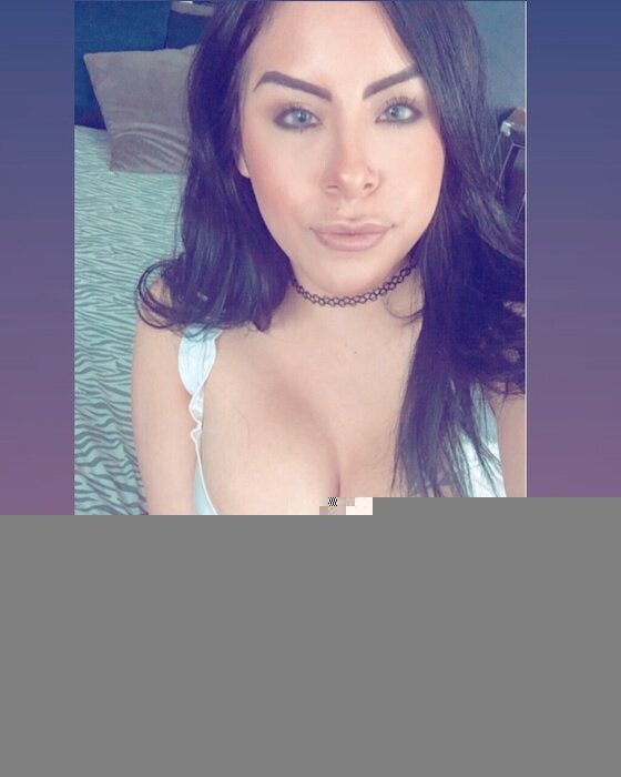 Mexicanqueen1 (@mexicanqueen1), OnlyFans creator