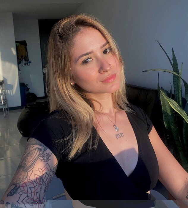 Miasol (@mia_sol), OnlyFans creator