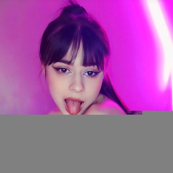 Mia (@miacandy19), OnlyFans creator