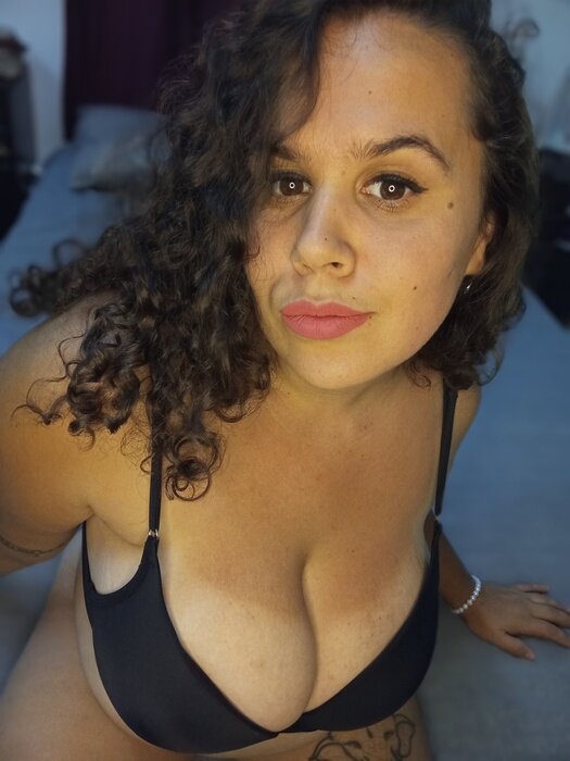 Miacooperr (@miacooperr), OnlyFans creator